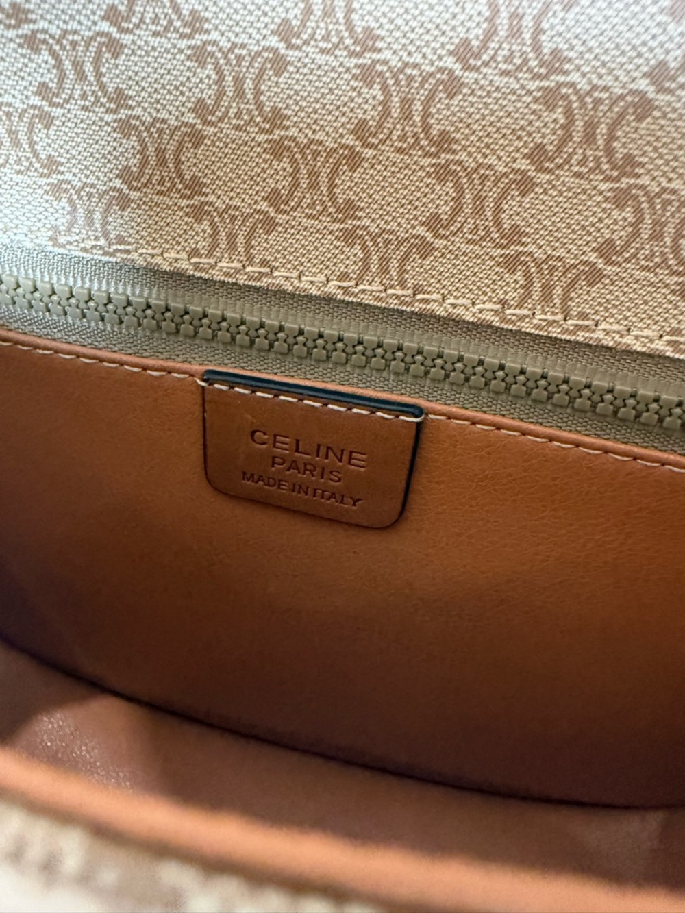 Celine Tan Brown Vintage Macadam PVC and leather shoulder bag - Picture 7 of 12